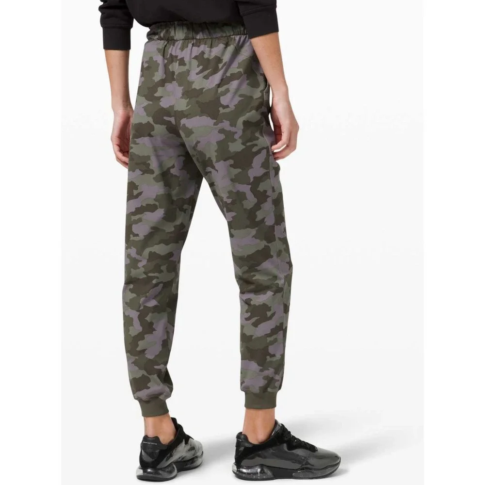 Lululemon Stretch High Rise Jogger Pants Size 6 Green Heritage 365 Camo W5DIJS‎